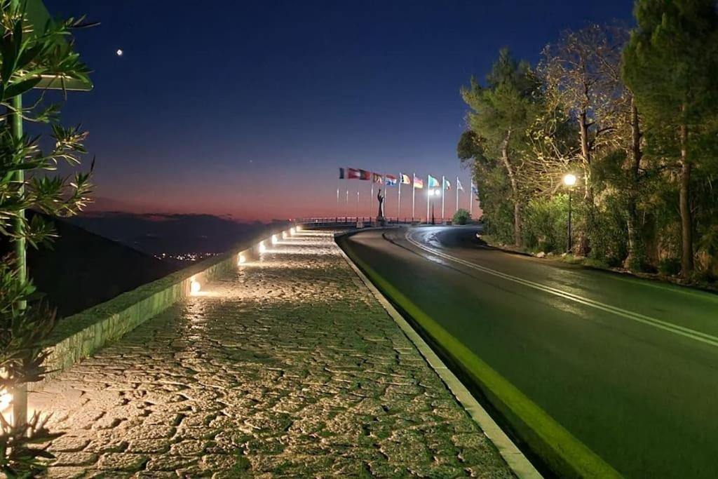 Appartamento 'Ηδιστον,Delfi Esterno foto